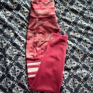 Bombshell Pink Small